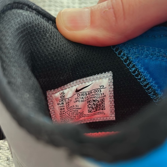 Nike futur Field turf shoes used good condition - Picture 3 of 6